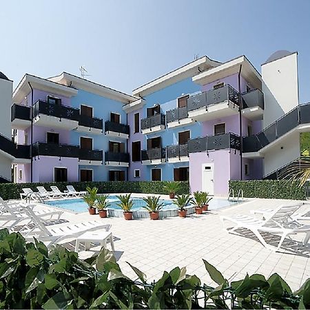 Residence Acquarium Бибионе Экстерьер фото